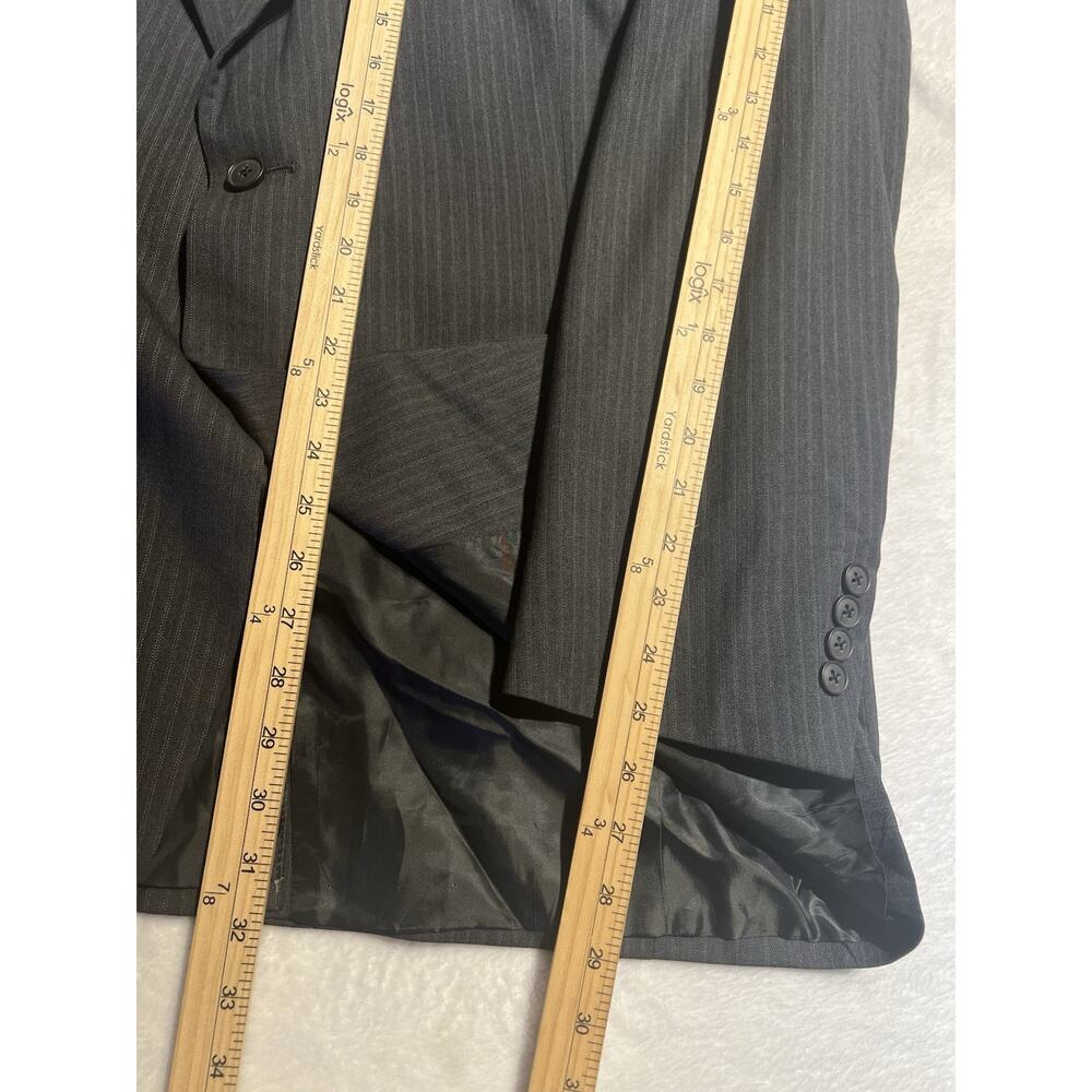 Austin Reed Mens 46R 40x32 Gray Pinstripe 2 Piece Suit U.S.A. - Picture 12 of 16